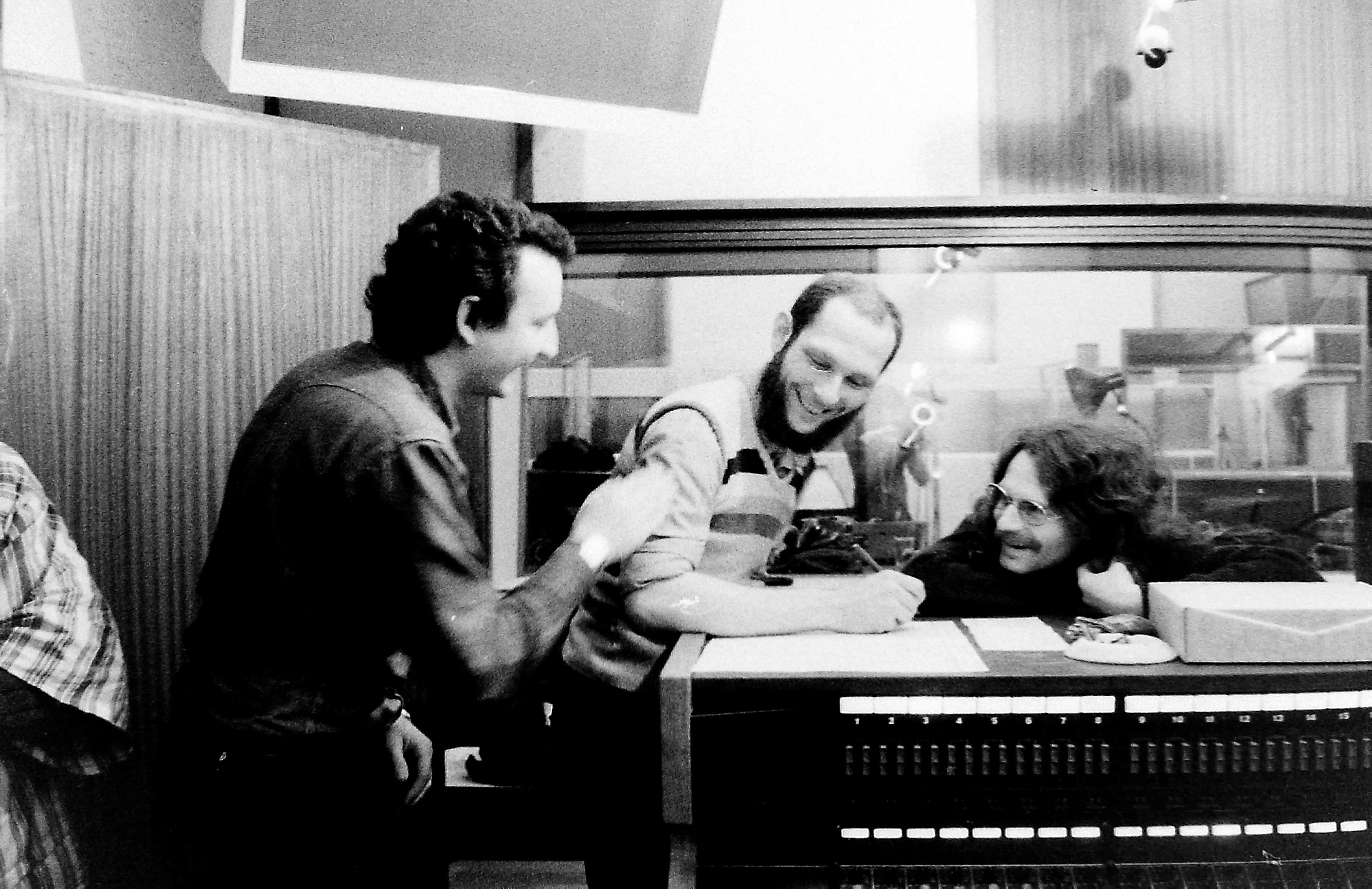 Entre deux prises...(de dr à G ) Claude Lefebvre, Hervé de Sainte foy, Mick Larie.